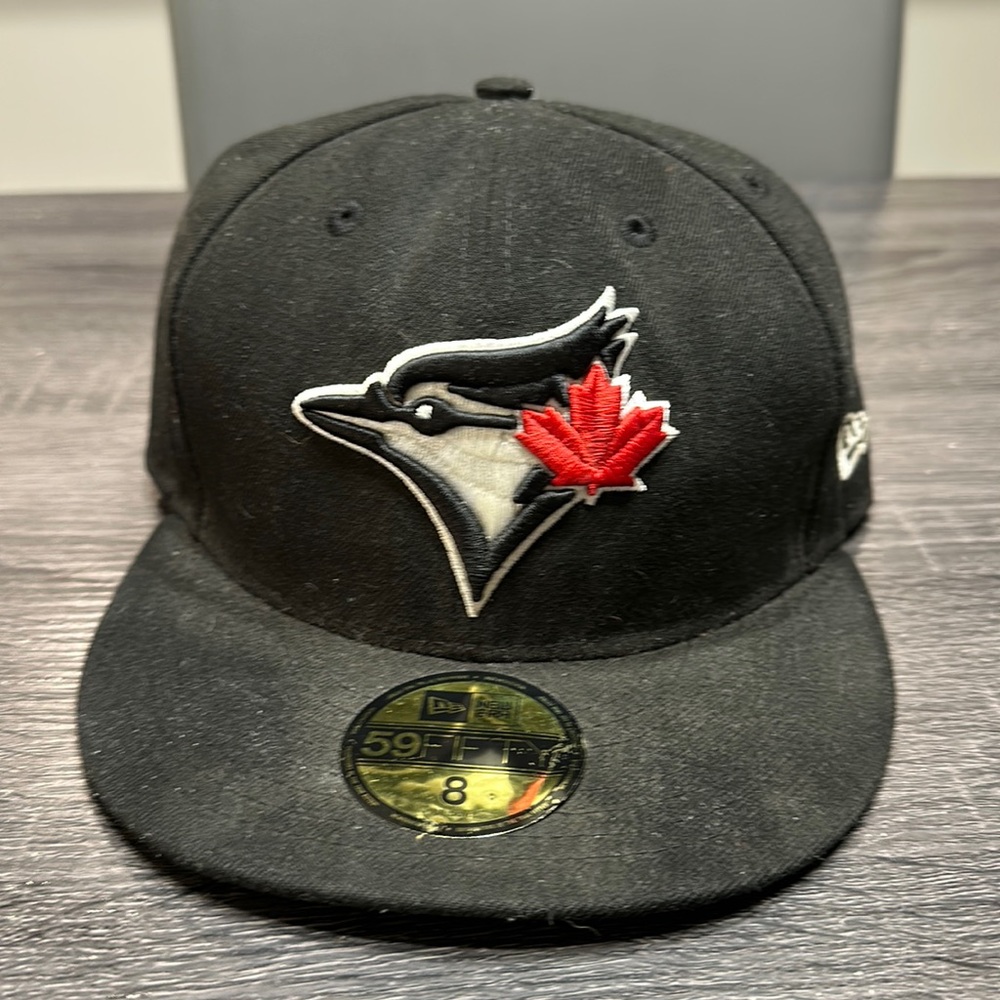 Toronto Bluejays New Era Hat Rare Color size 8